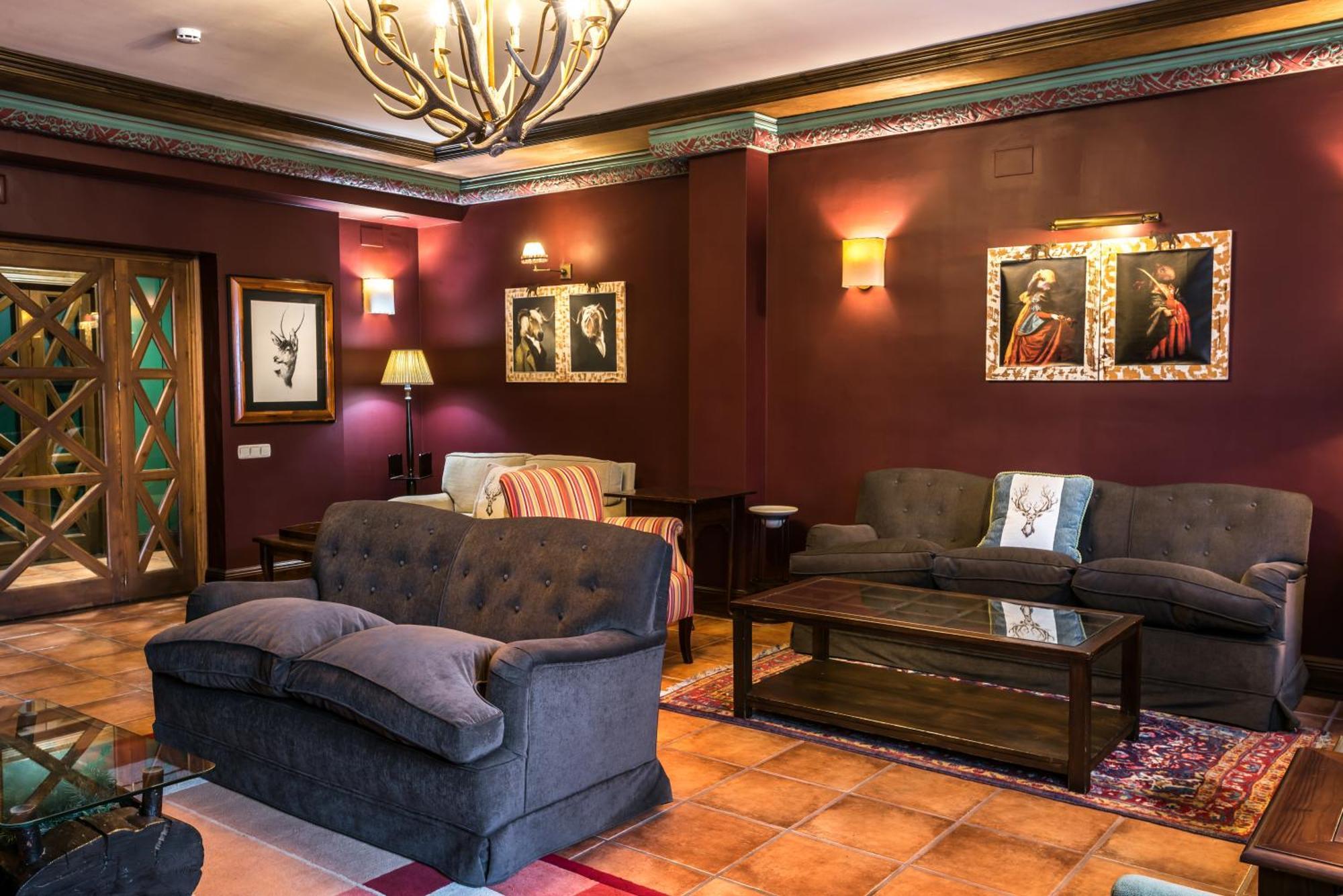 El Refugio De Aran Vielha Aparthotel מראה חיצוני תמונה