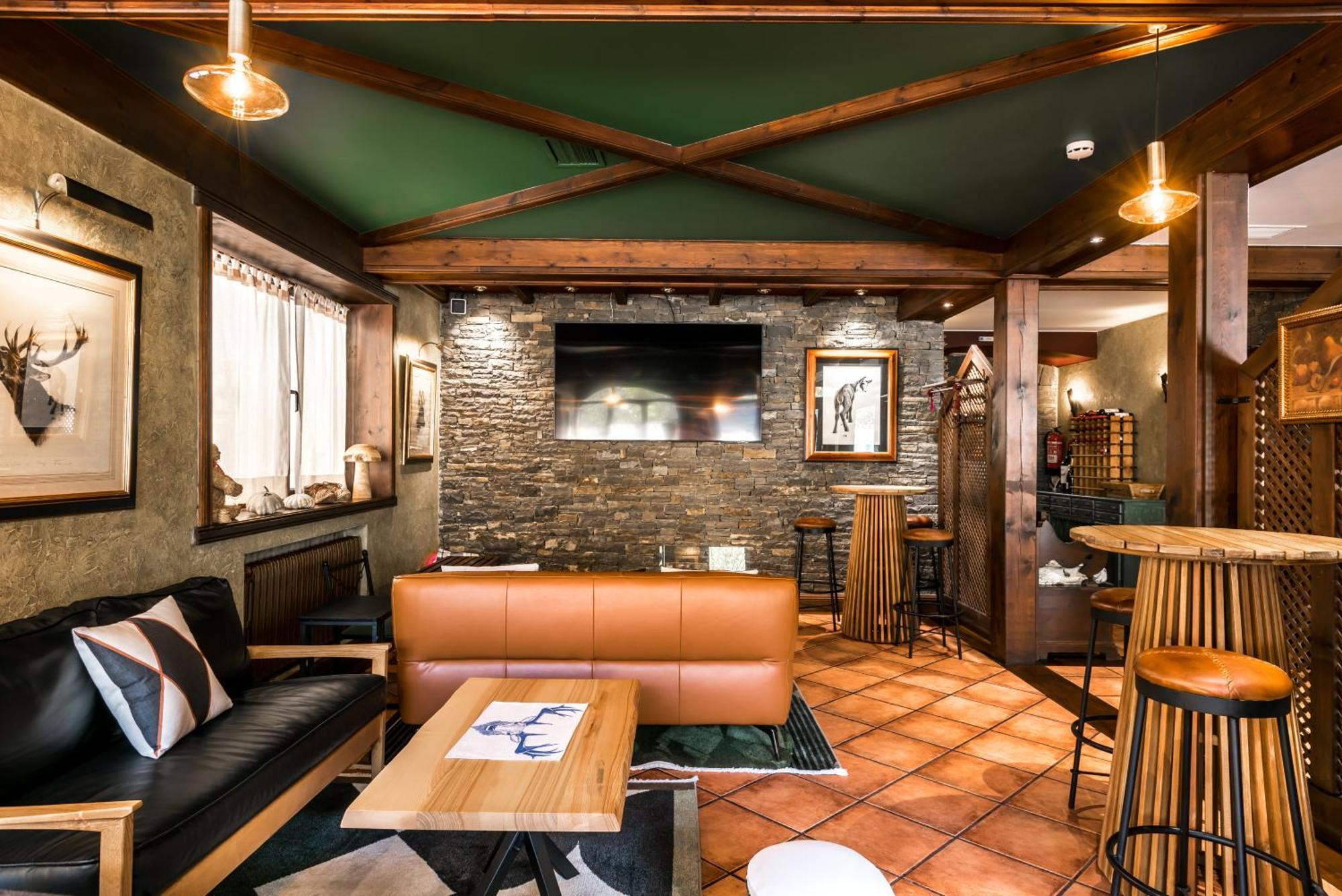 El Refugio De Aran Vielha Aparthotel מראה חיצוני תמונה